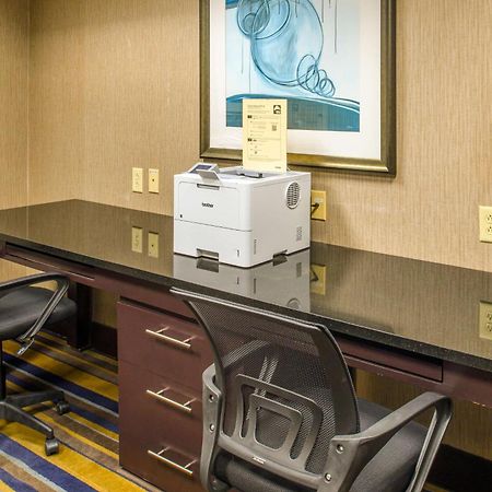 Embassy Suites By Hilton St Louis Airport Bridgeton Εξωτερικό φωτογραφία