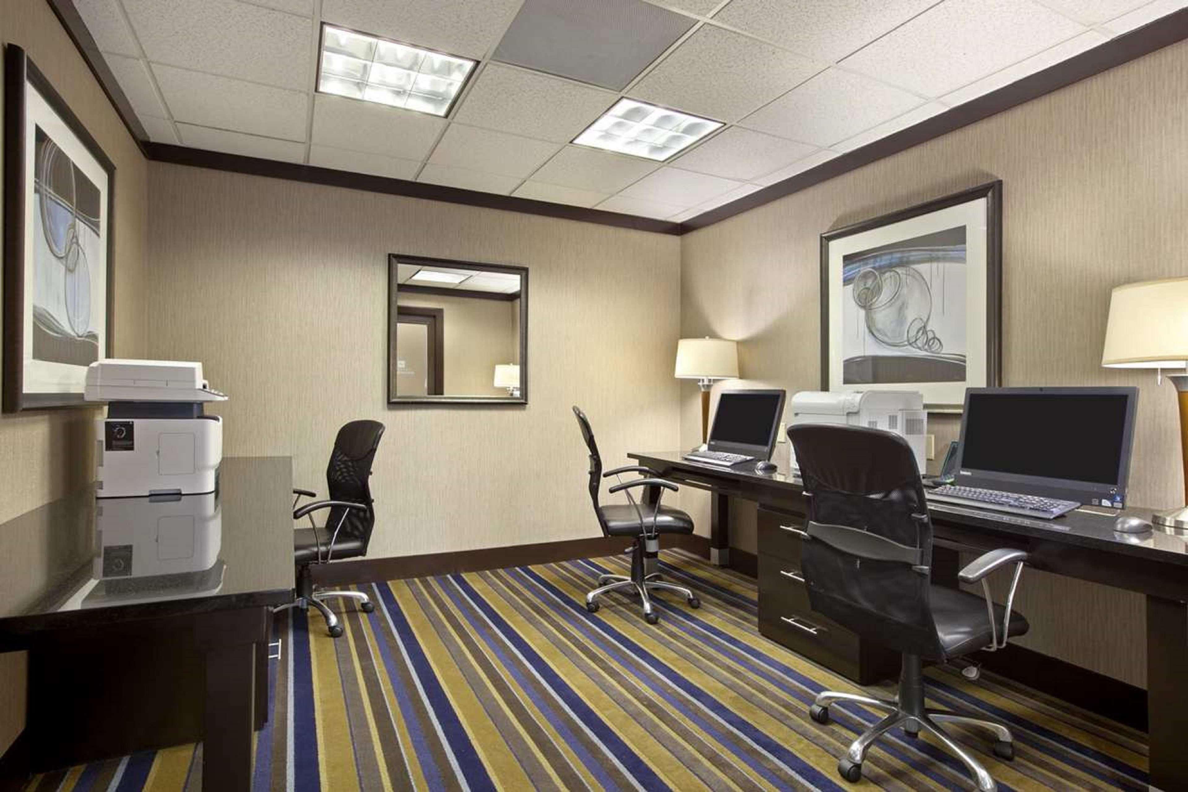 Embassy Suites By Hilton St Louis Airport Bridgeton Εξωτερικό φωτογραφία