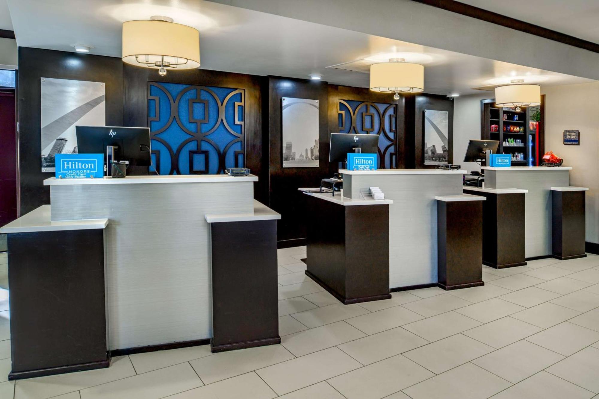 Embassy Suites By Hilton St Louis Airport Bridgeton Εξωτερικό φωτογραφία